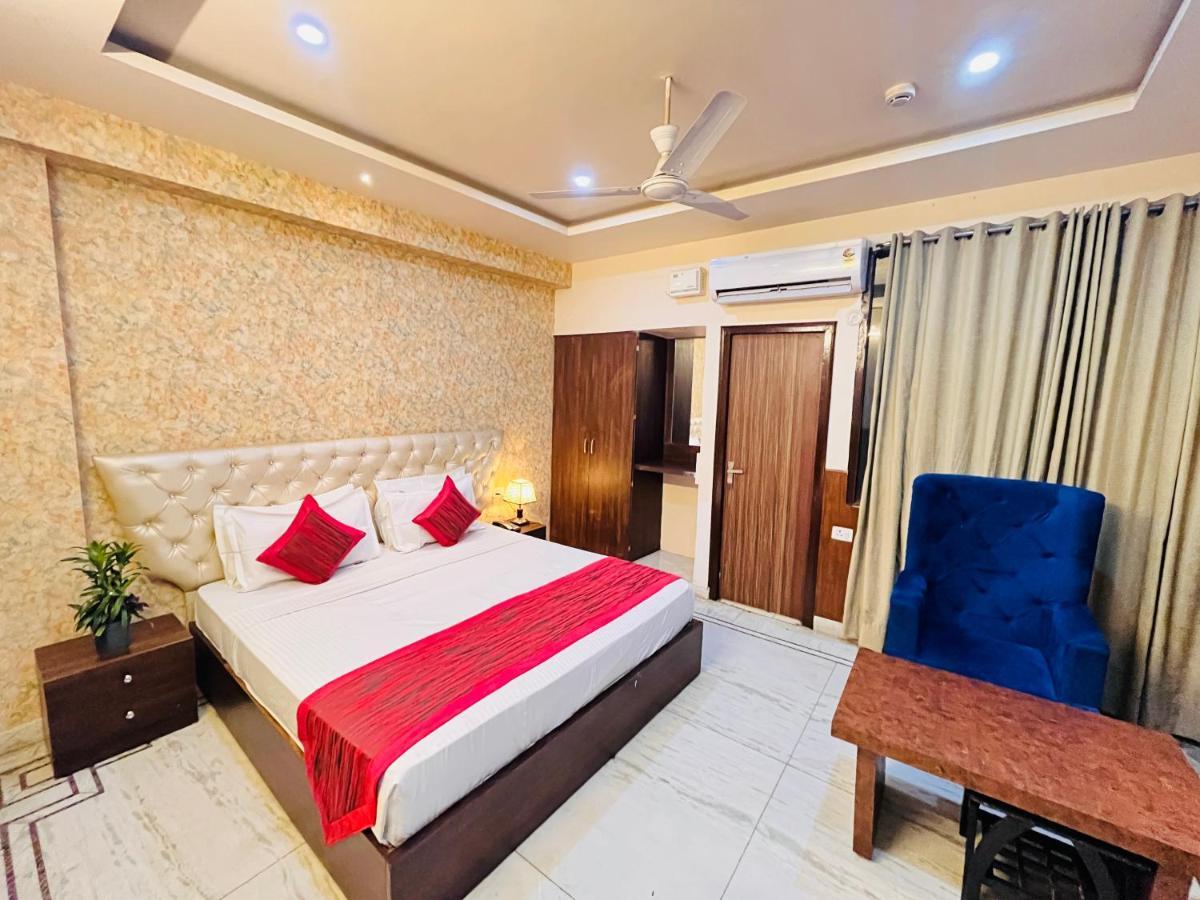 Hotel The Leaf - Gomti Nagar Lucknow Bagian luar foto